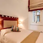 New Navona Bright Apartment