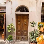 New Navona Bright Apartment